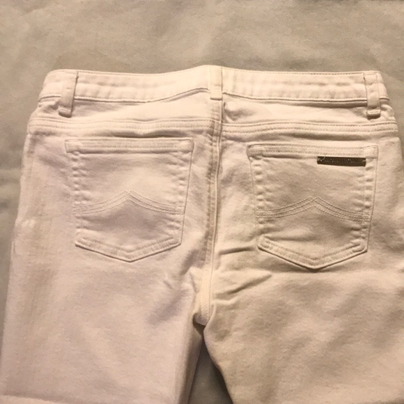 Capris - Picture 3 of 4